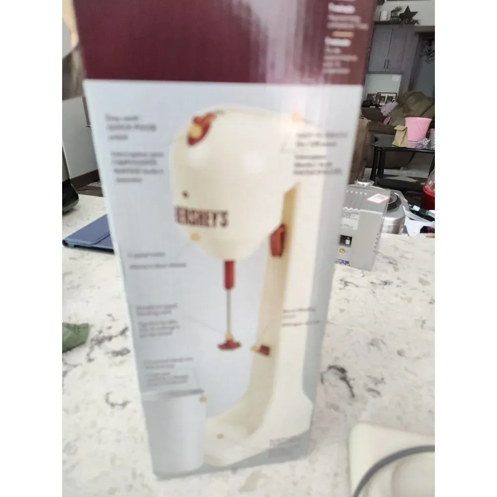 NEW Hershey's Chocolate Brand Milkshake Maker Mixer Brown Battery Power BPA FREE
